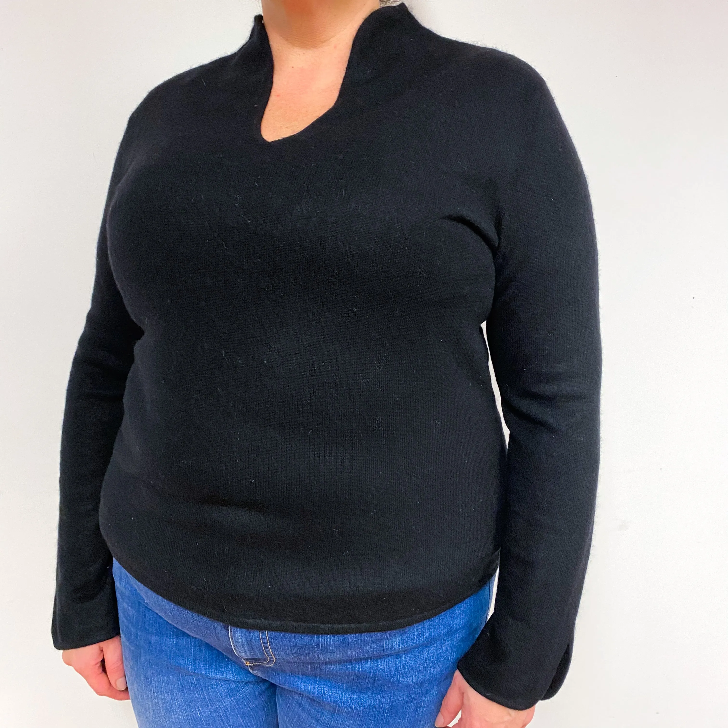 Black Cashmere V-Neck Jumper Extra Large