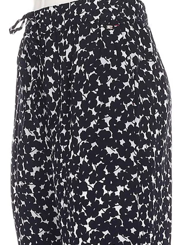 Crepe Floral Tapered