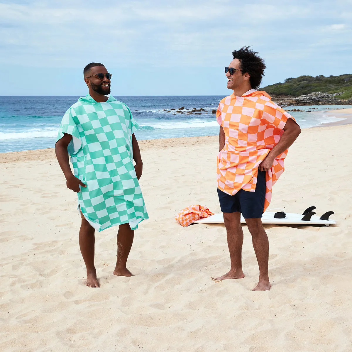 Dock & Bay Poncho Adults - Groovy Check