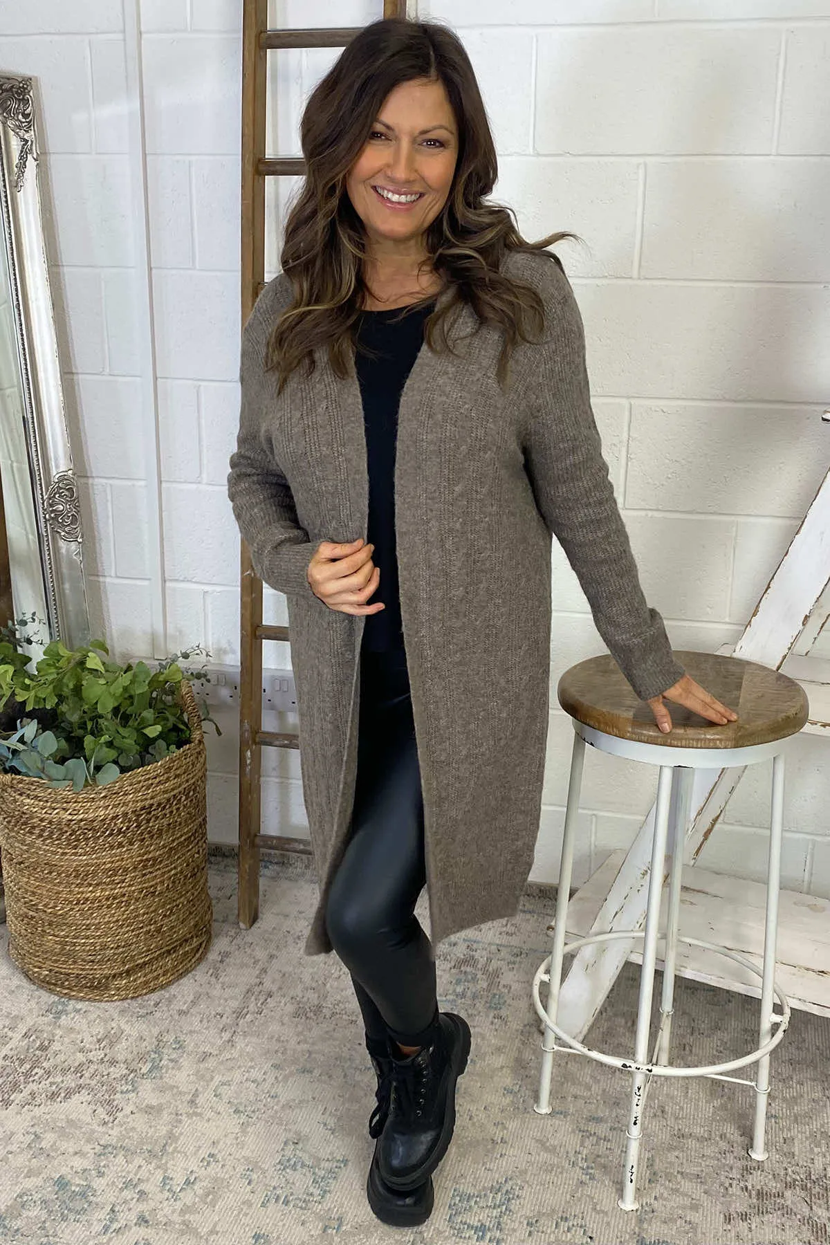 Donna Knit Cardigan Mocha
