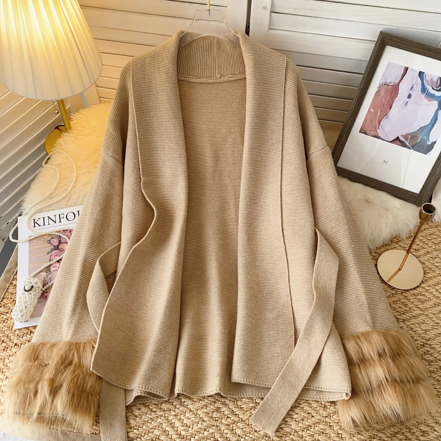 Niche Furry Cuff Lace-up Cardigan