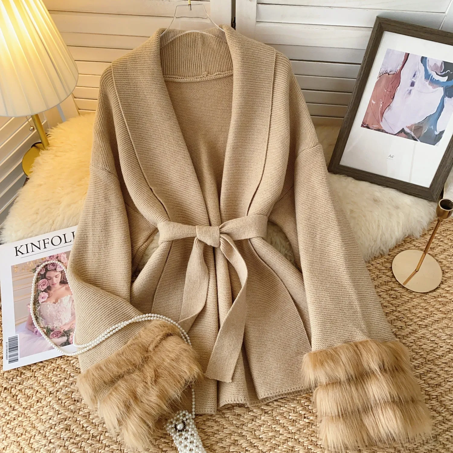 Niche Furry Cuff Lace-up Cardigan