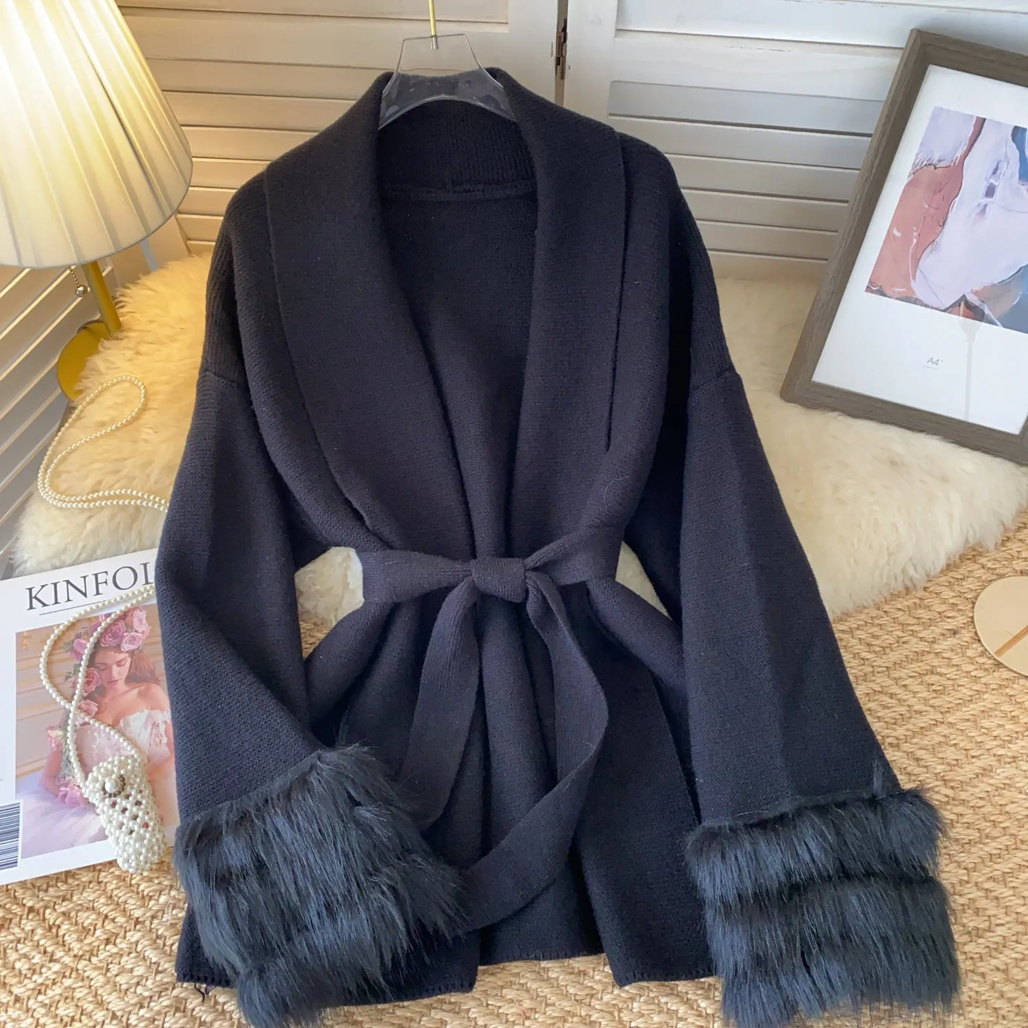 Niche Furry Cuff Lace-up Cardigan