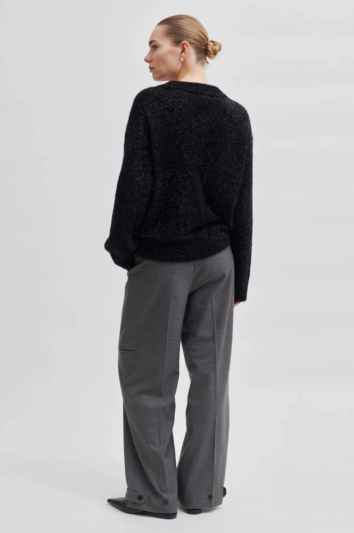 Second Female Lamilla Black Jumper
