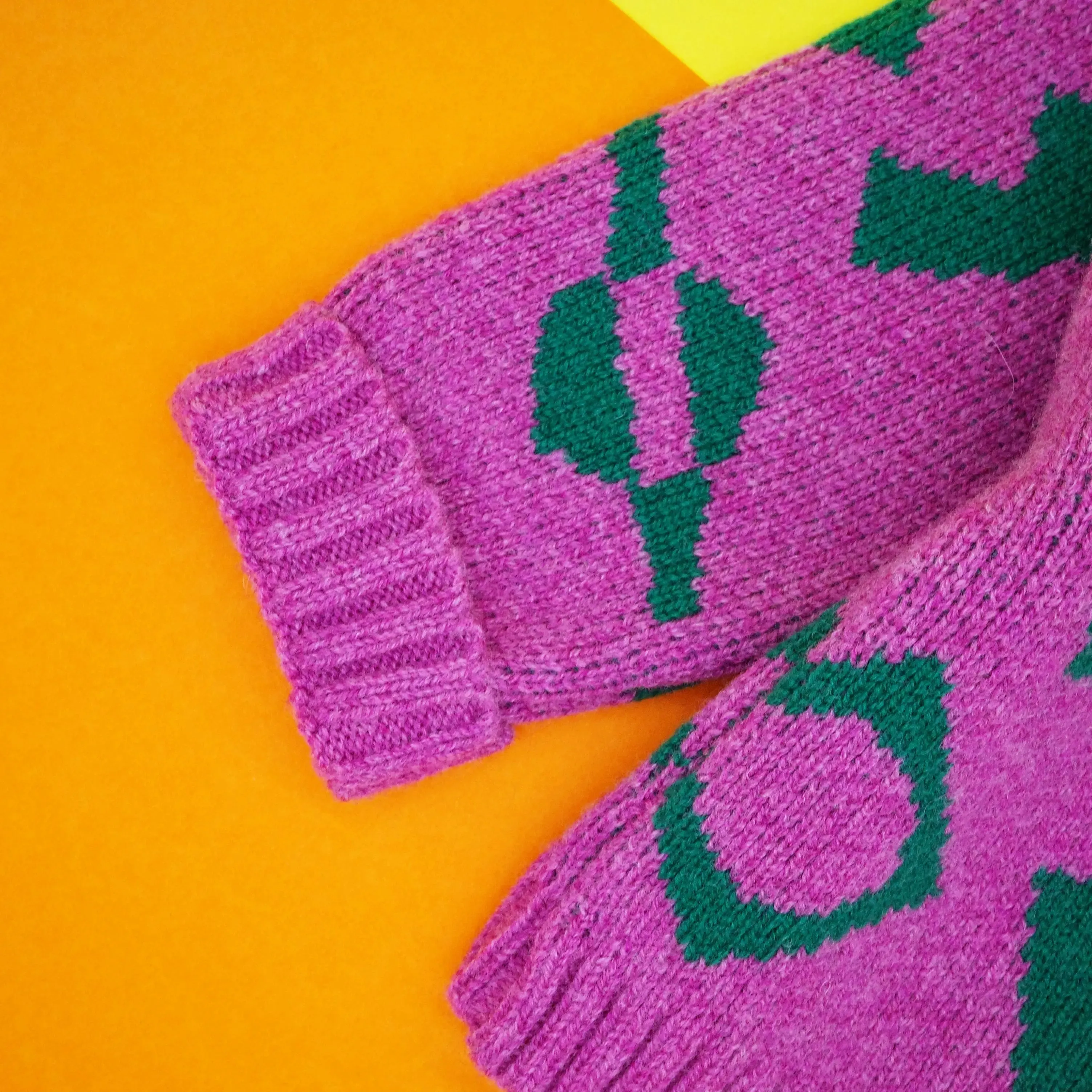 THE EXPLORER JUMPER - PINK