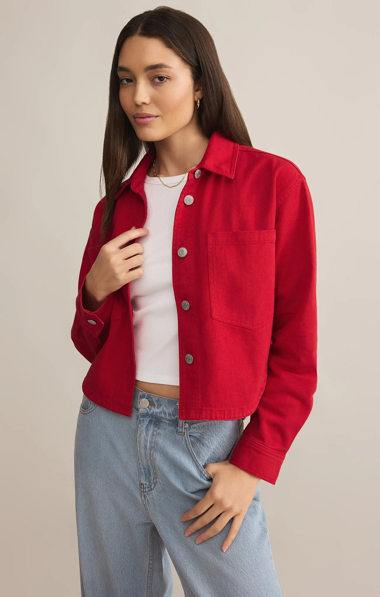 Z SUPPLY ALL DAY CROPPED DENIM JACKET IN CHERRY